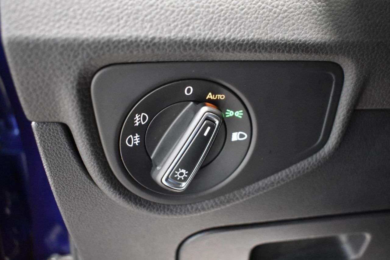 VW TOURAN en Minoautos