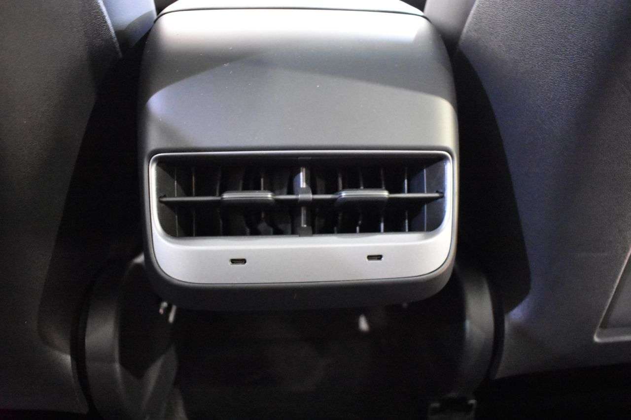 TESLA MODEL Y en Minoautos