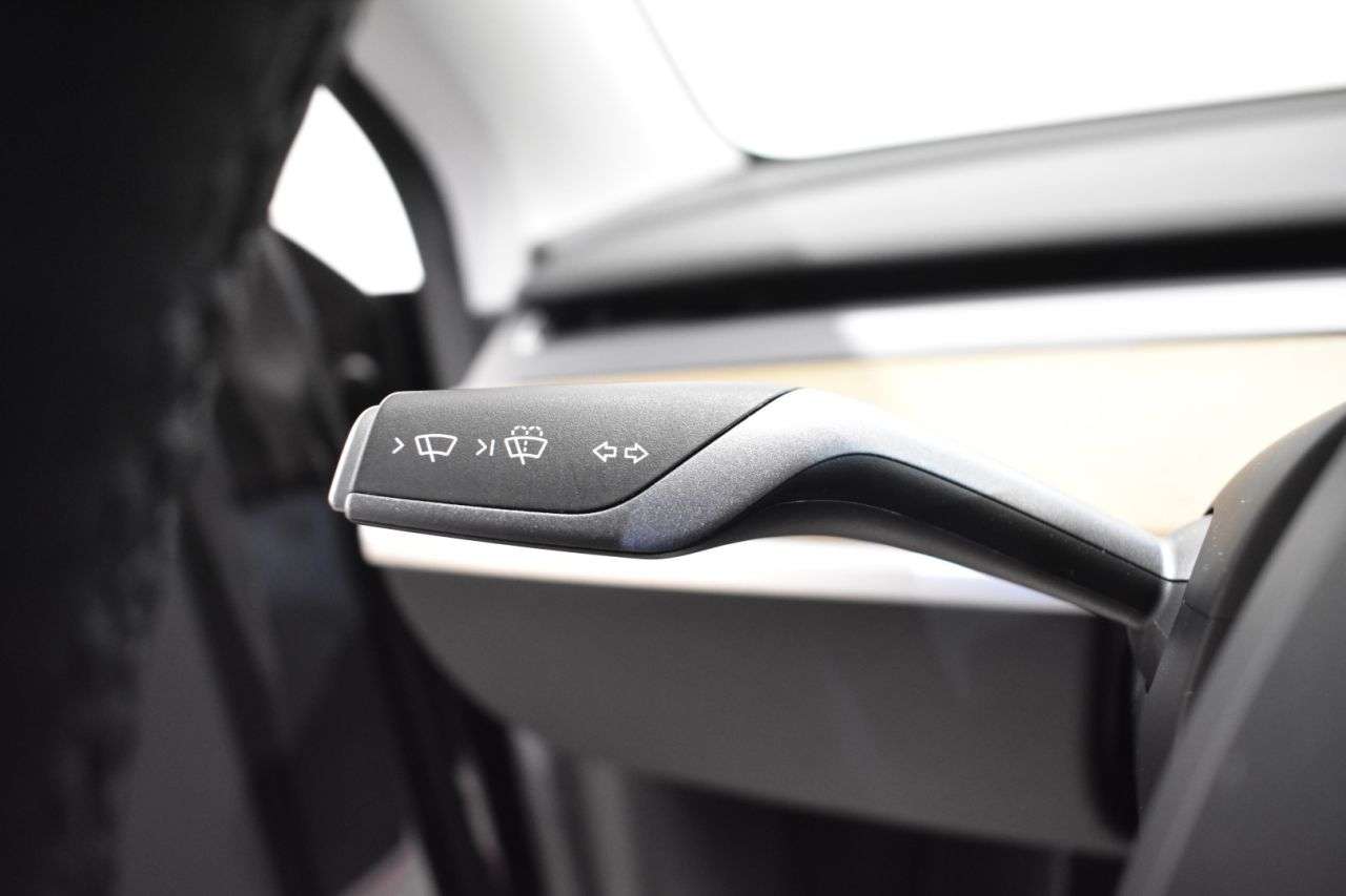 TESLA MODEL Y en Minoautos