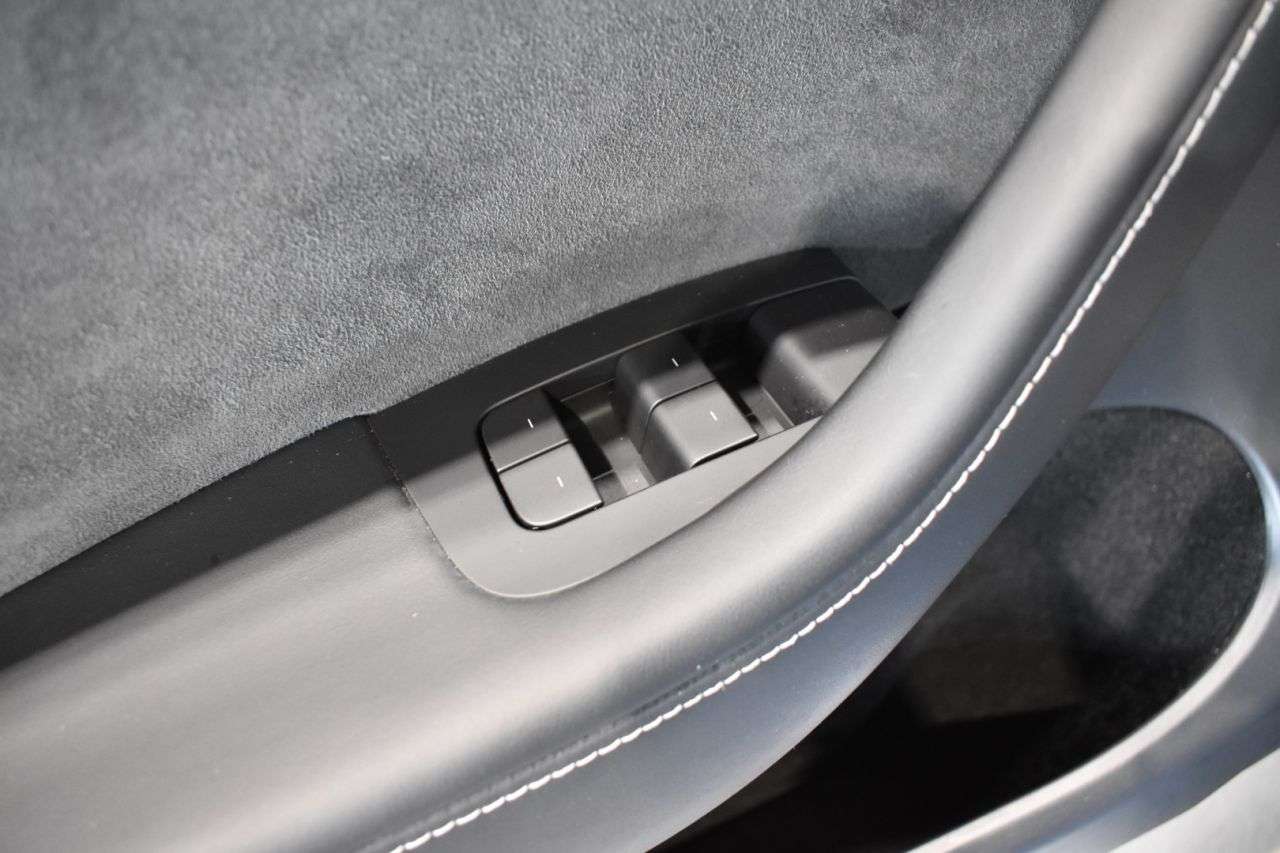 TESLA MODEL Y en Minoautos