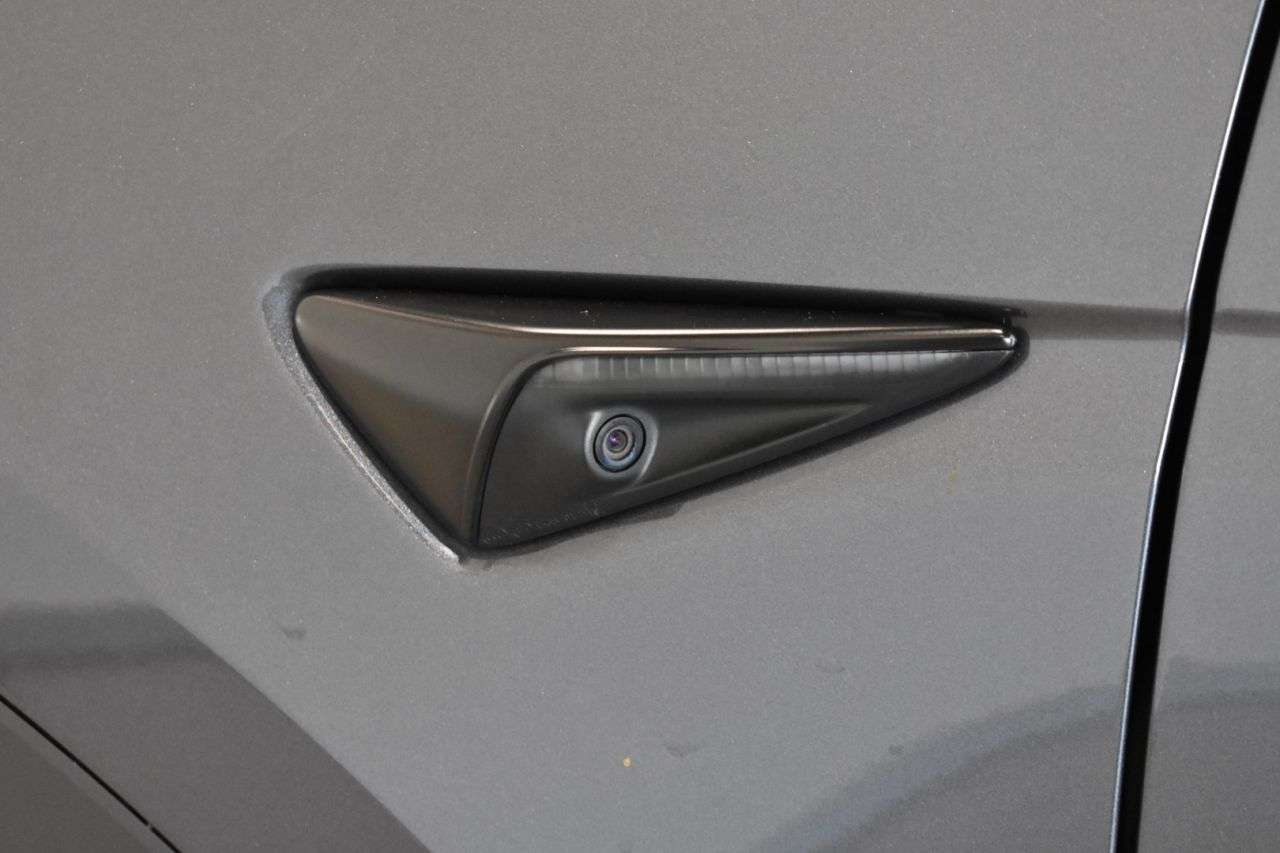 TESLA MODEL Y en Minoautos