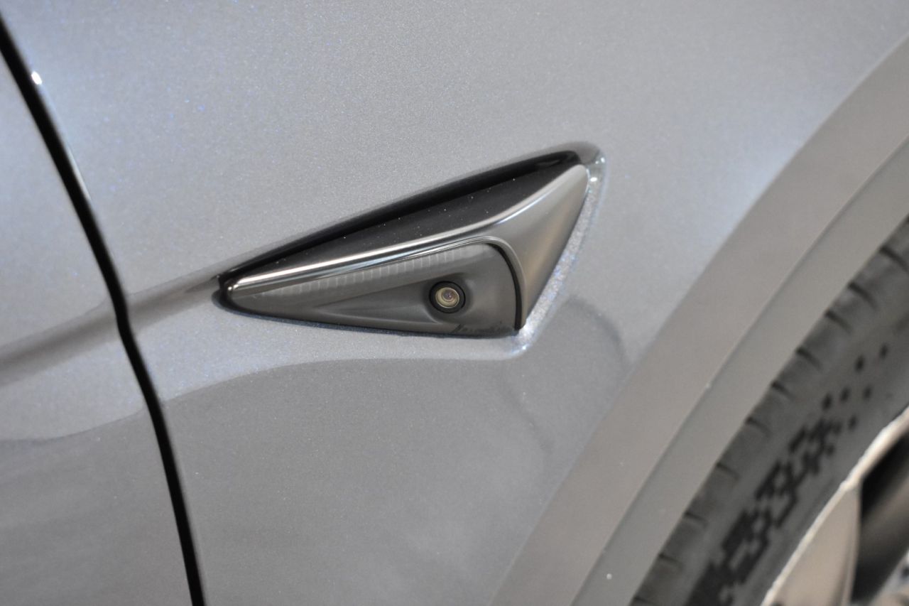 TESLA MODEL Y en Minoautos