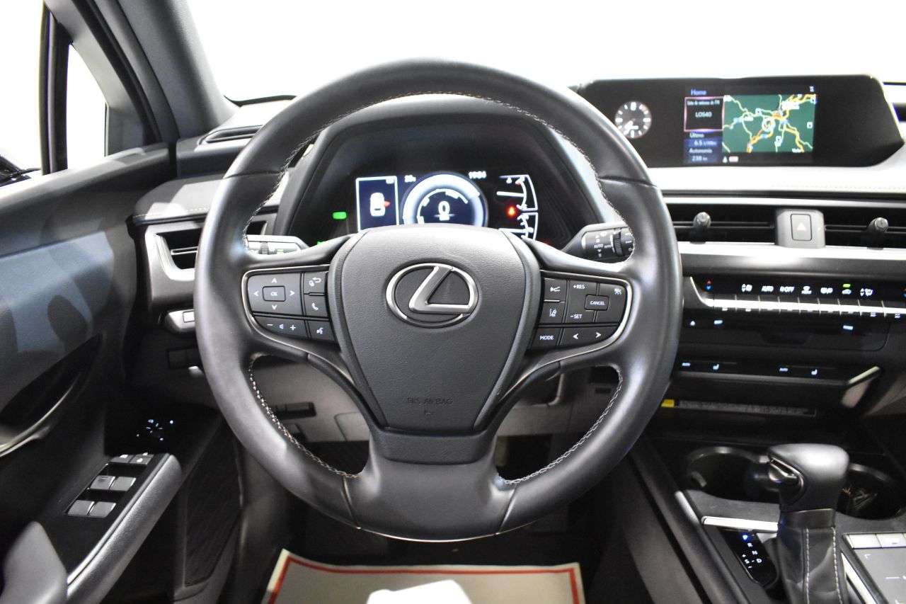 LEXUS UX en Minoautos