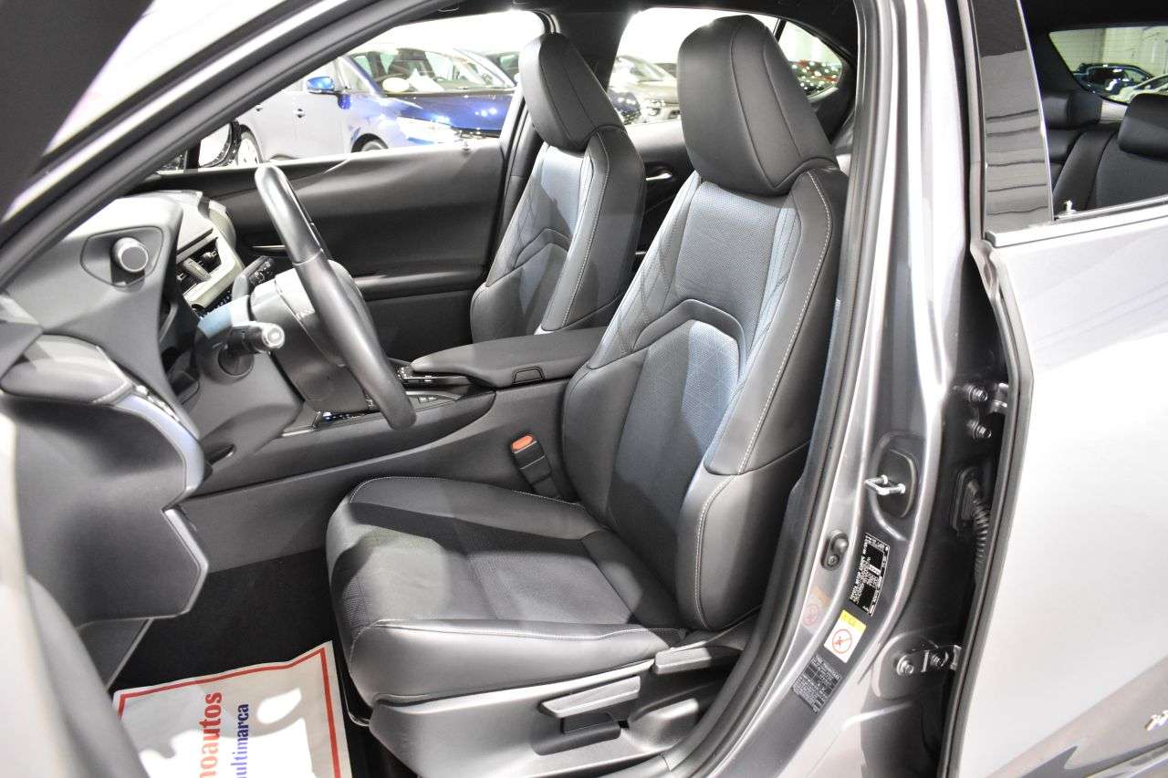 LEXUS UX en Minoautos