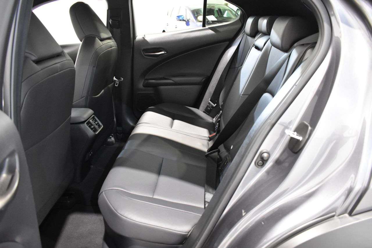 LEXUS UX en Minoautos