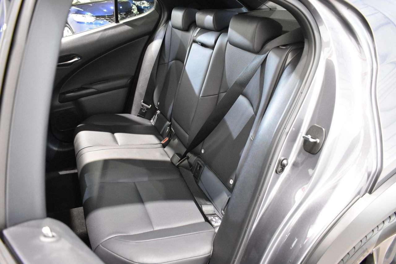 LEXUS UX en Minoautos