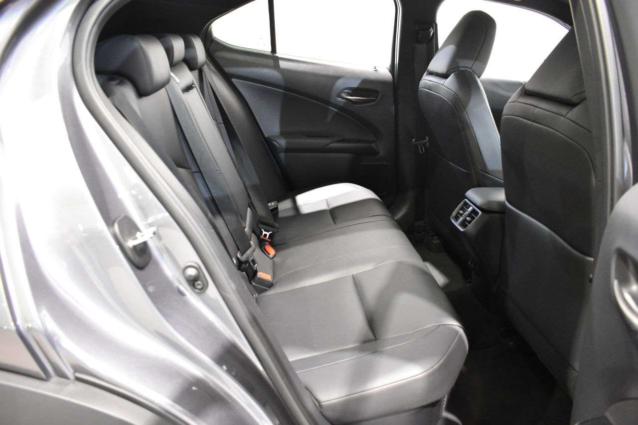 LEXUS UX en Minoautos