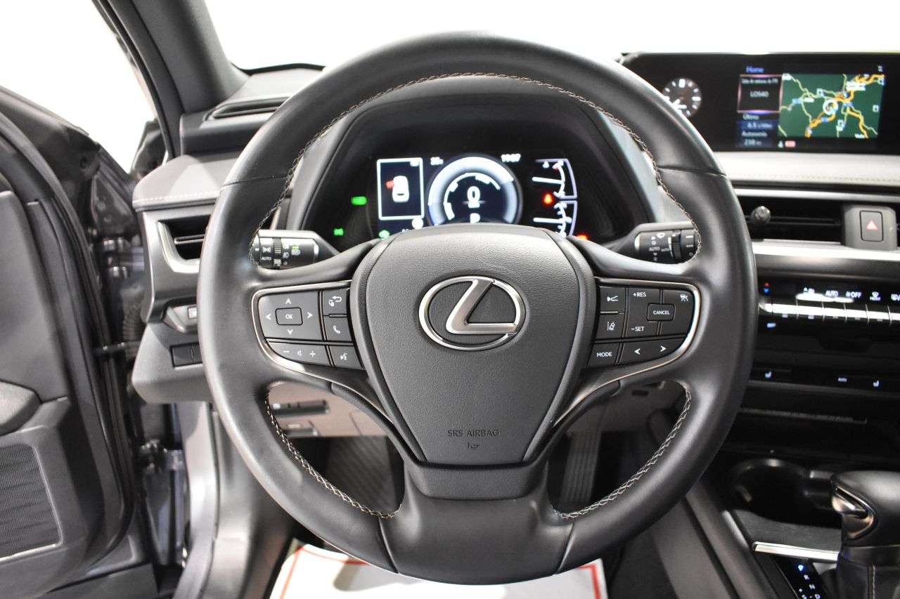 LEXUS UX en Minoautos