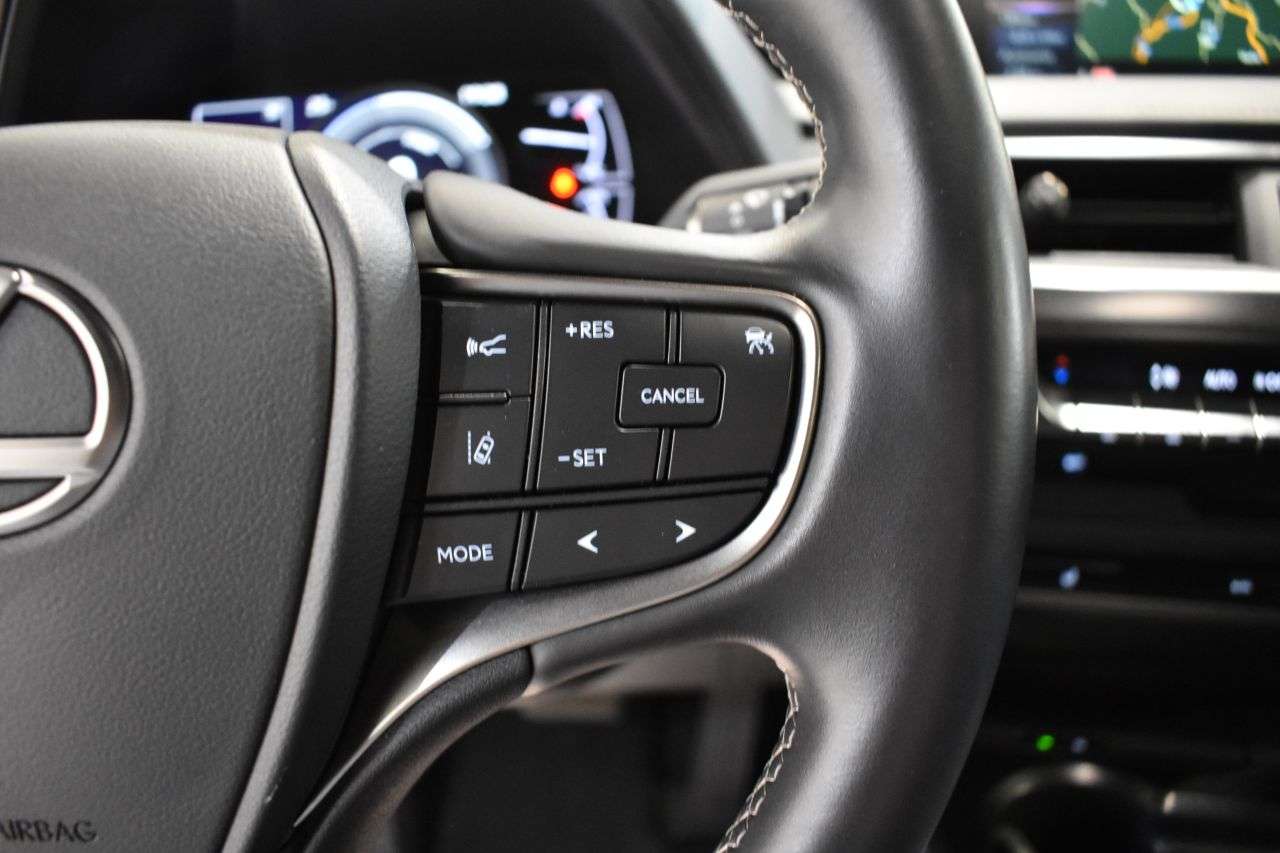 LEXUS UX en Minoautos