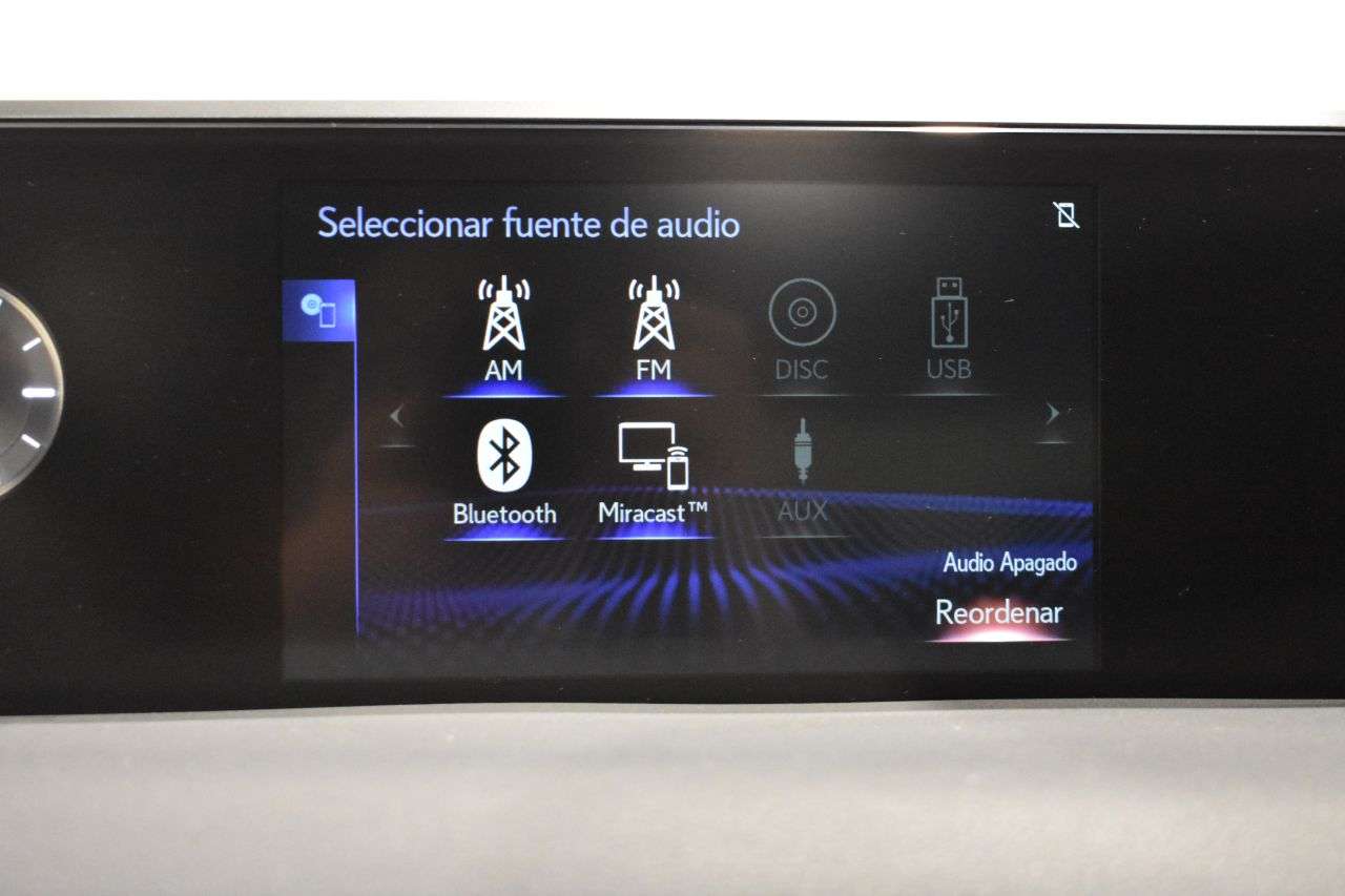 LEXUS UX en Minoautos