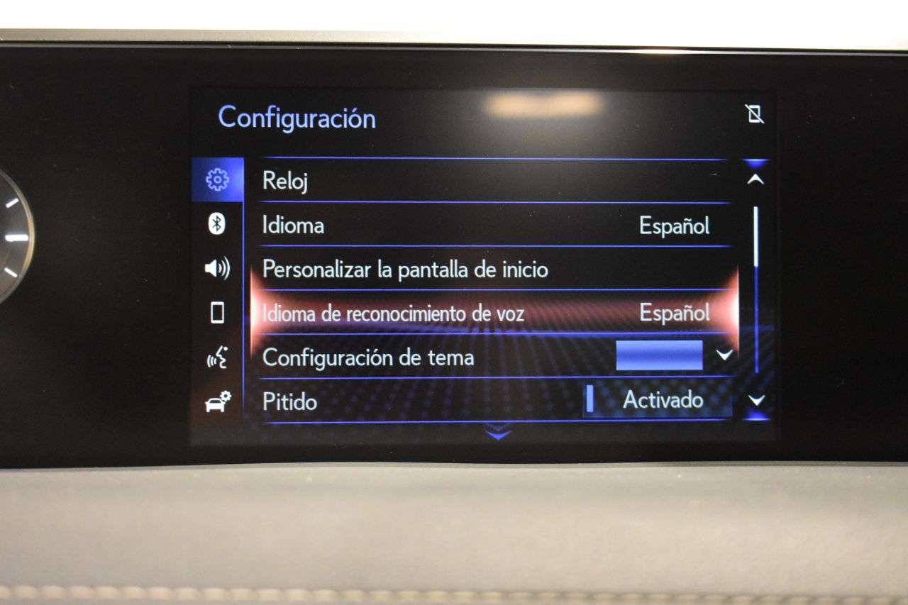 LEXUS UX en Minoautos