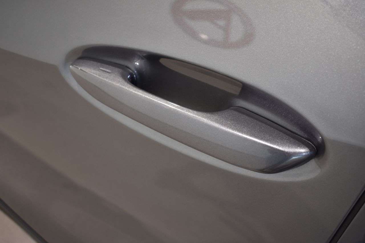 LEXUS UX en Minoautos