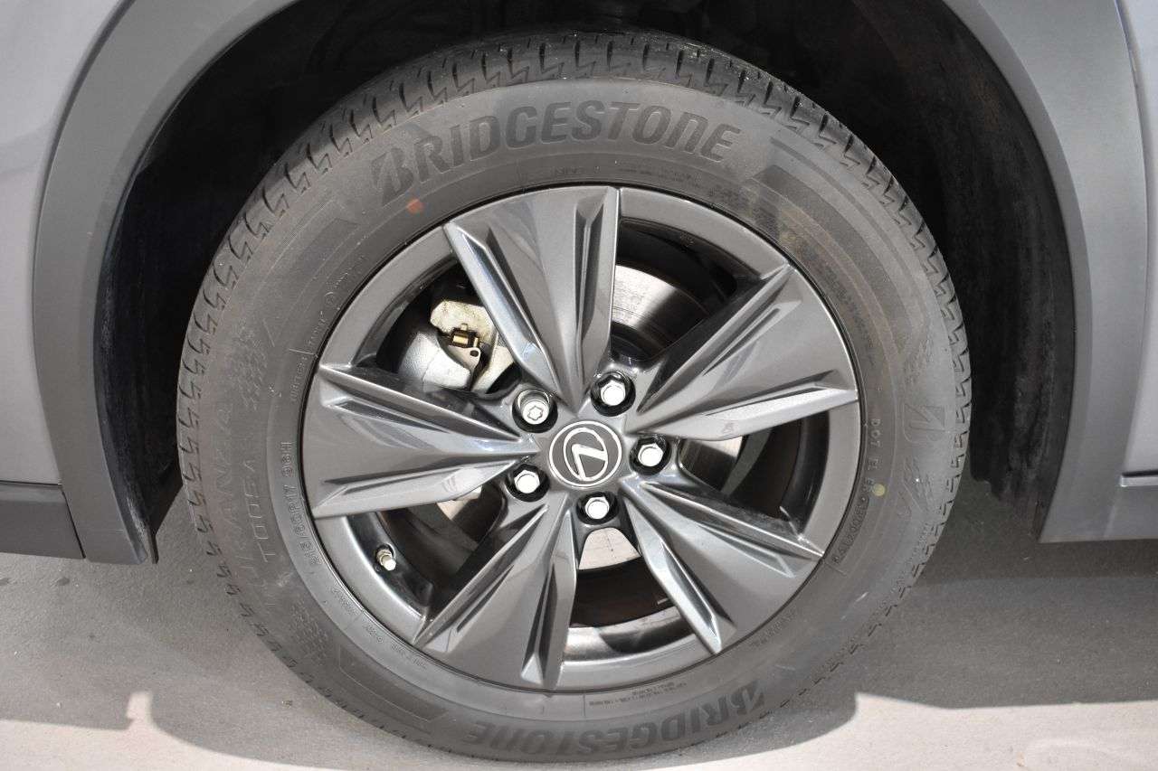 LEXUS UX en Minoautos