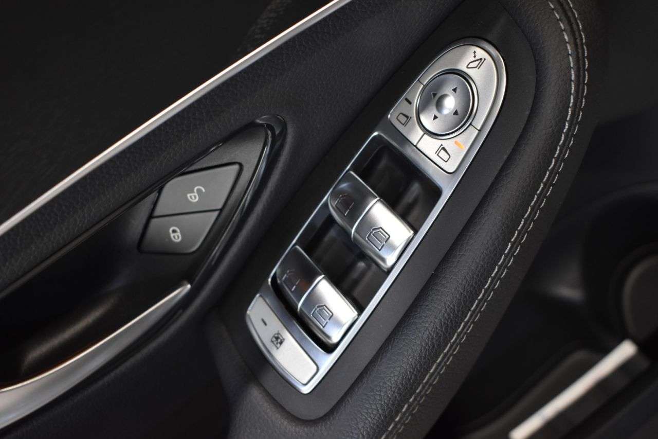 MERCEDES-BENZ CLASE C en Minoautos