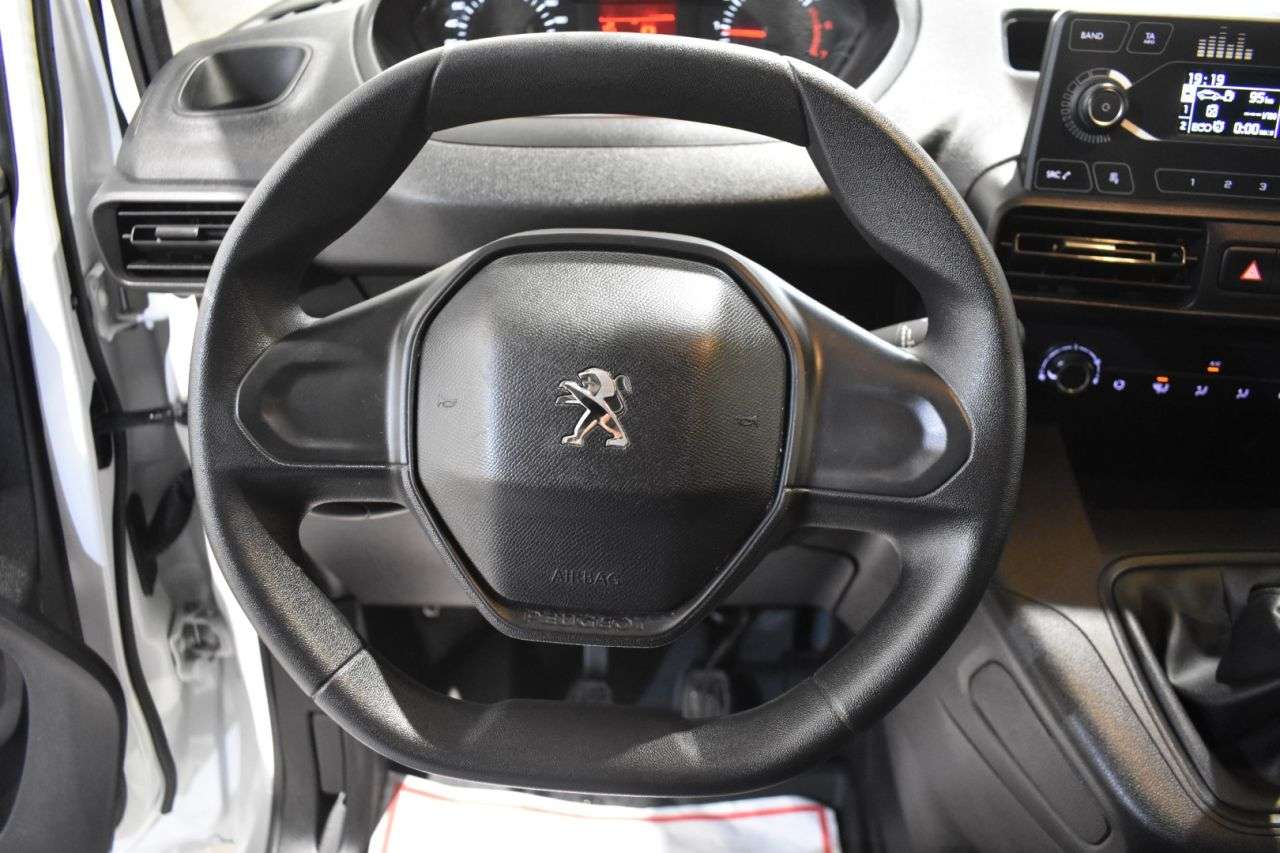 PEUGEOT PARTNER en Minoautos