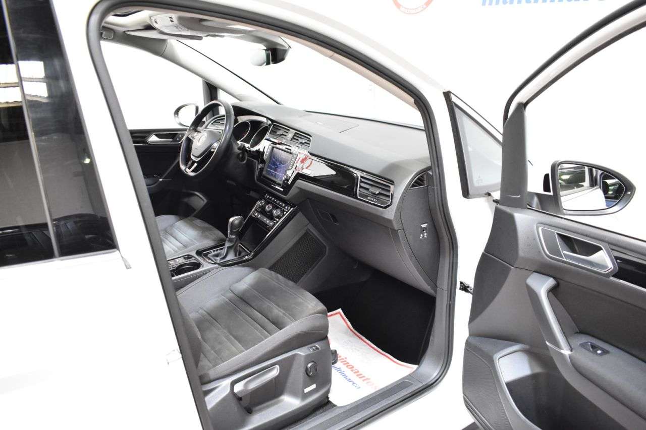 VW TOURAN en Minoautos