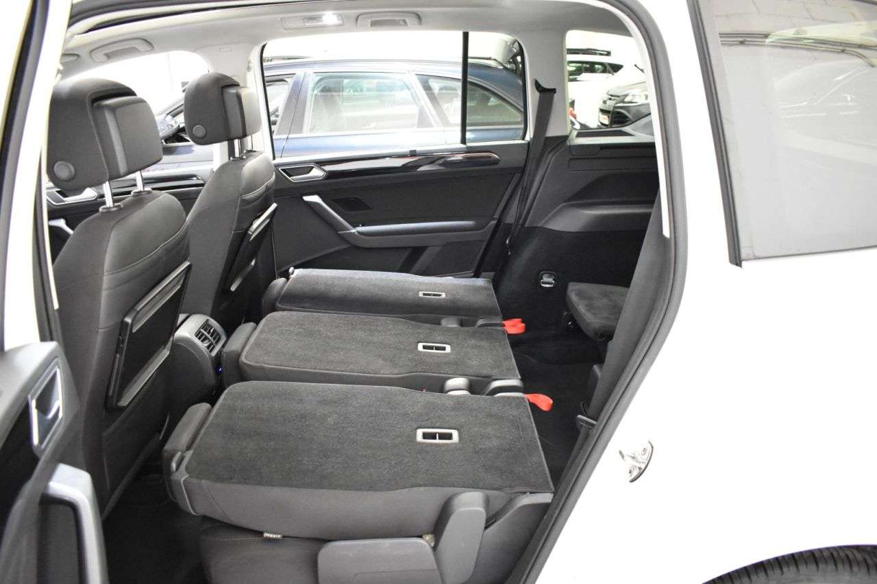 VW TOURAN en Minoautos