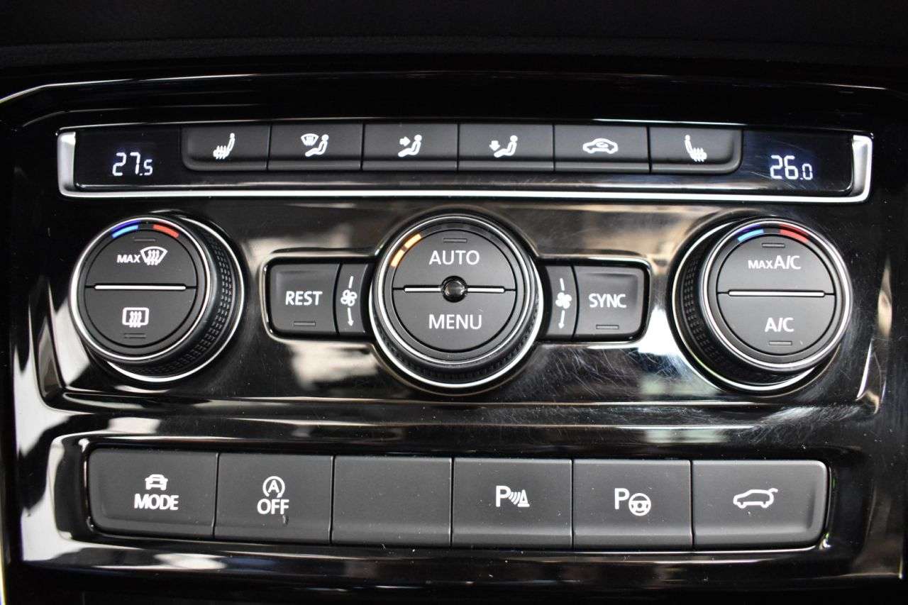 VW TOURAN en Minoautos