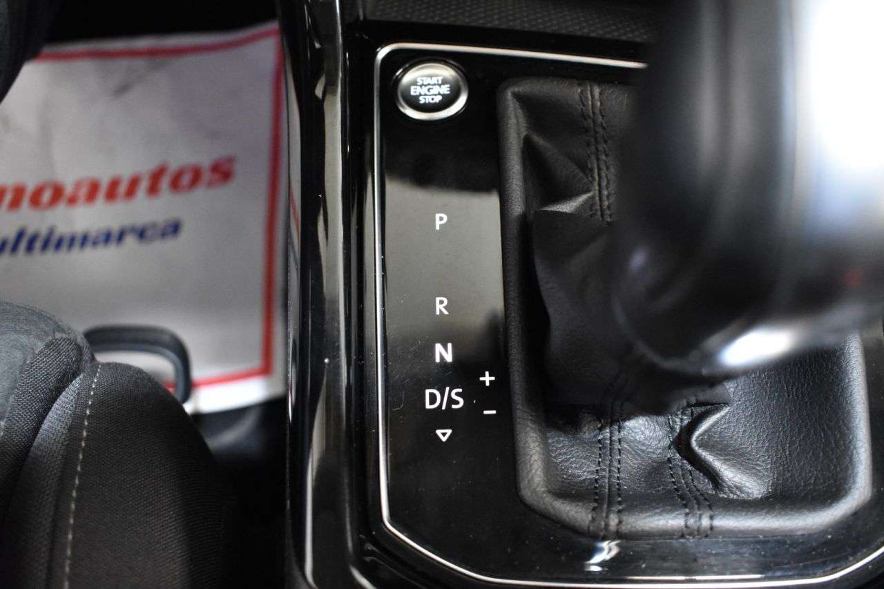 VW TOURAN en Minoautos