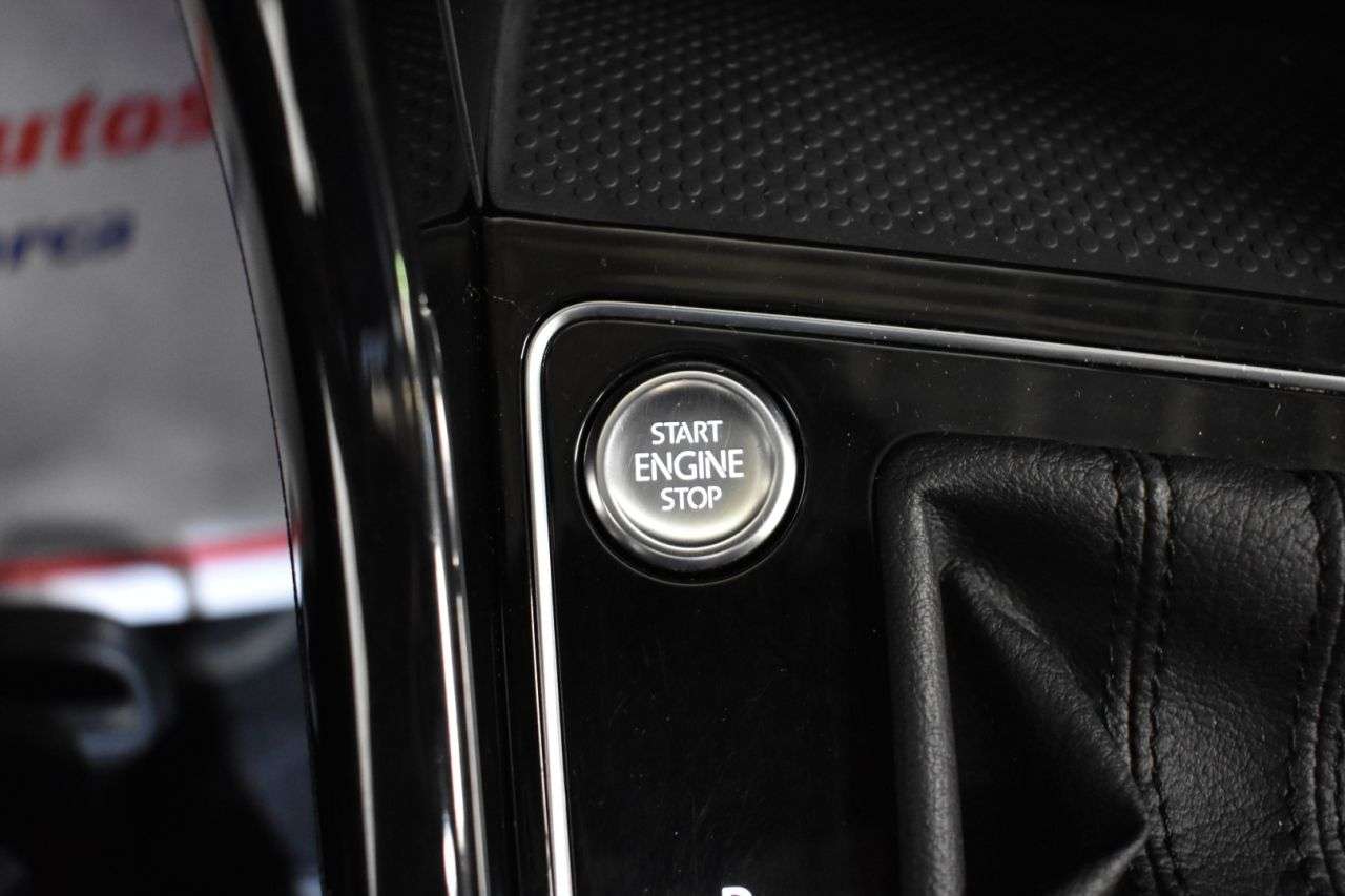 VW TOURAN en Minoautos