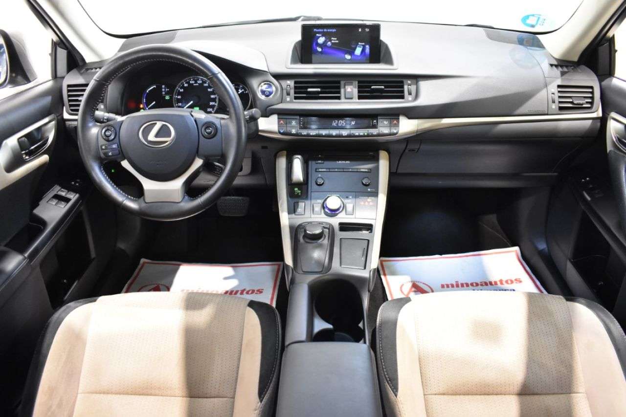 LEXUS CT en Minoautos