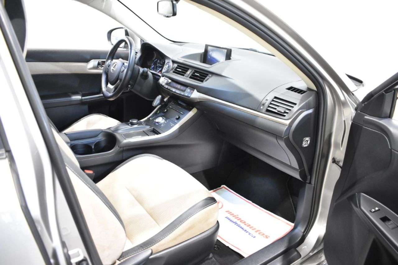 LEXUS CT en Minoautos