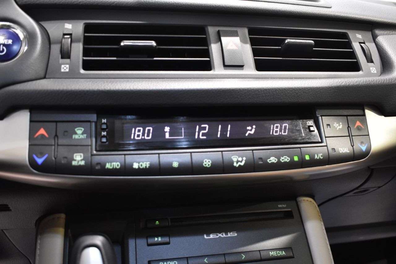 LEXUS CT en Minoautos