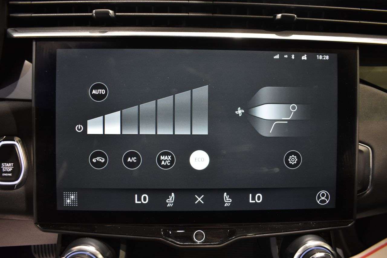 LYNK & CO 01 en Minoautos