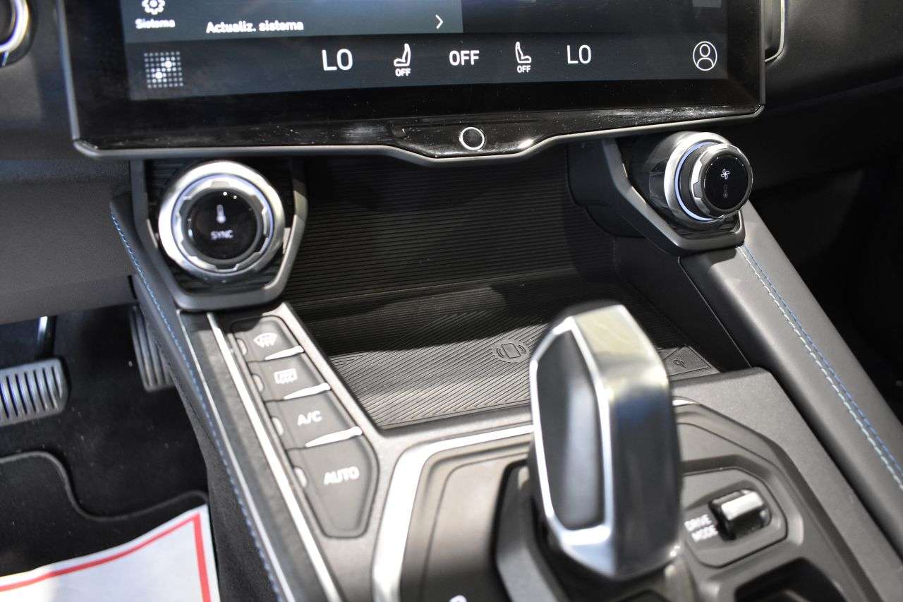 LYNK & CO 01 en Minoautos