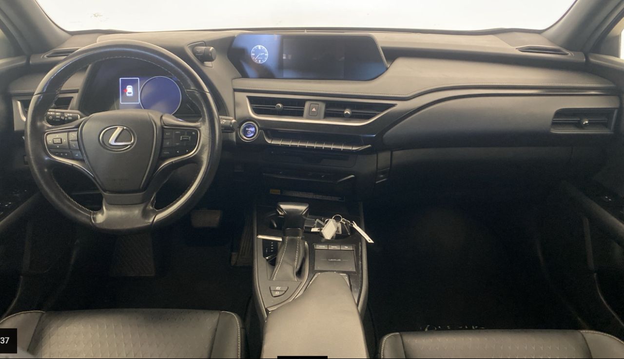 LEXUS UX en Minoautos