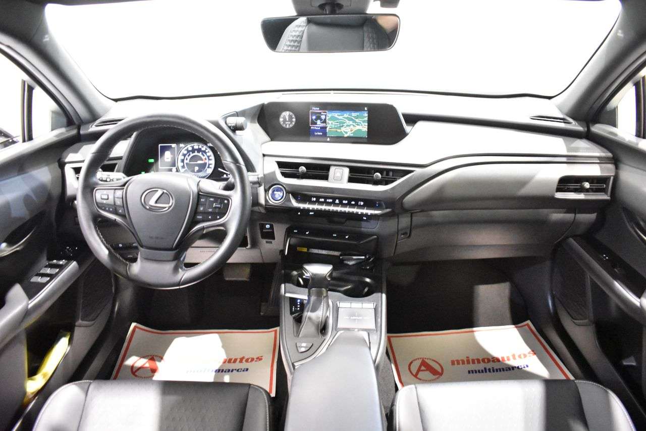 LEXUS UX en Minoautos