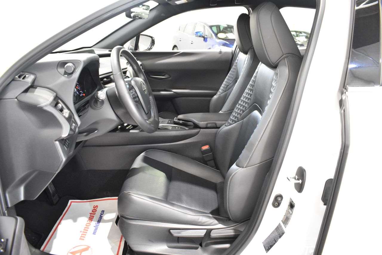 LEXUS UX en Minoautos