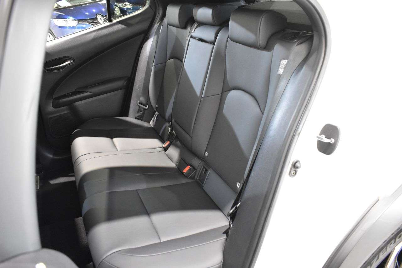 LEXUS UX en Minoautos