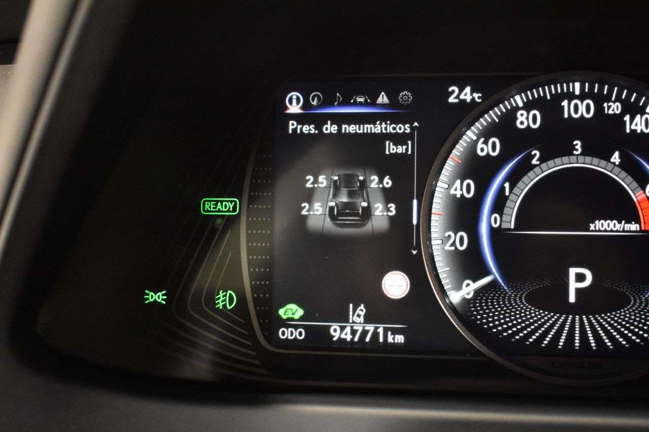 LEXUS UX en Minoautos