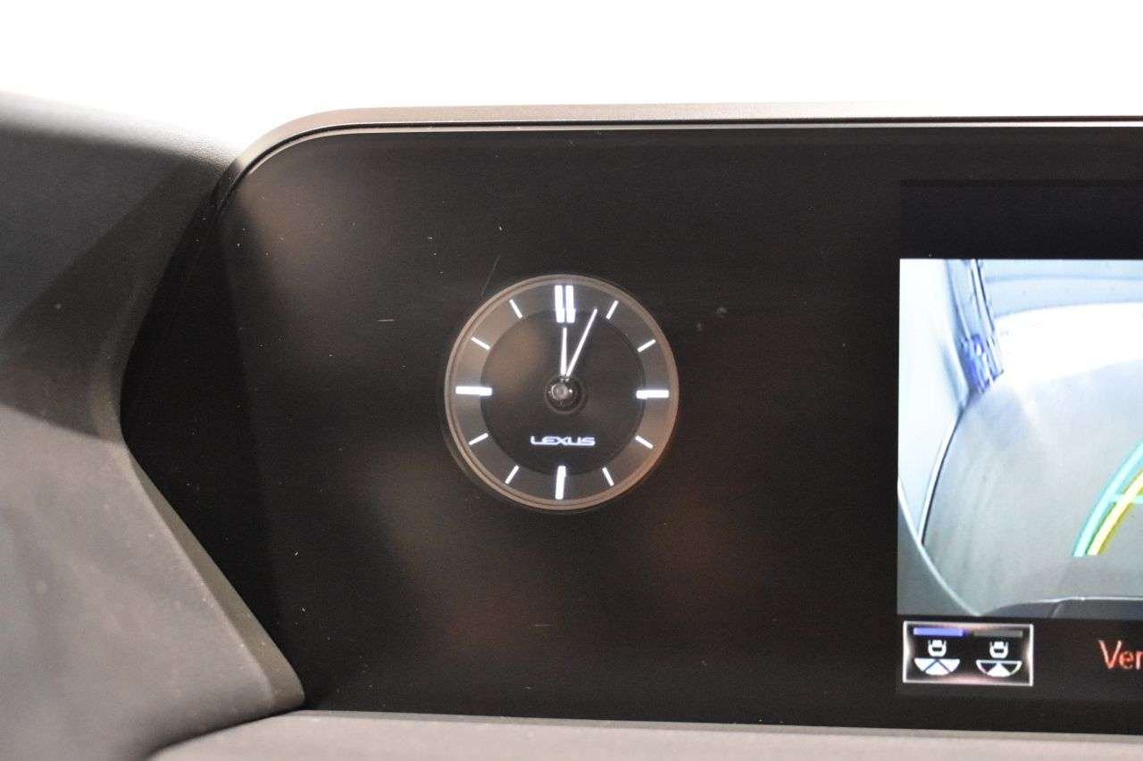 LEXUS UX en Minoautos