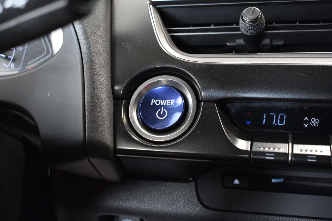 LEXUS UX en Minoautos