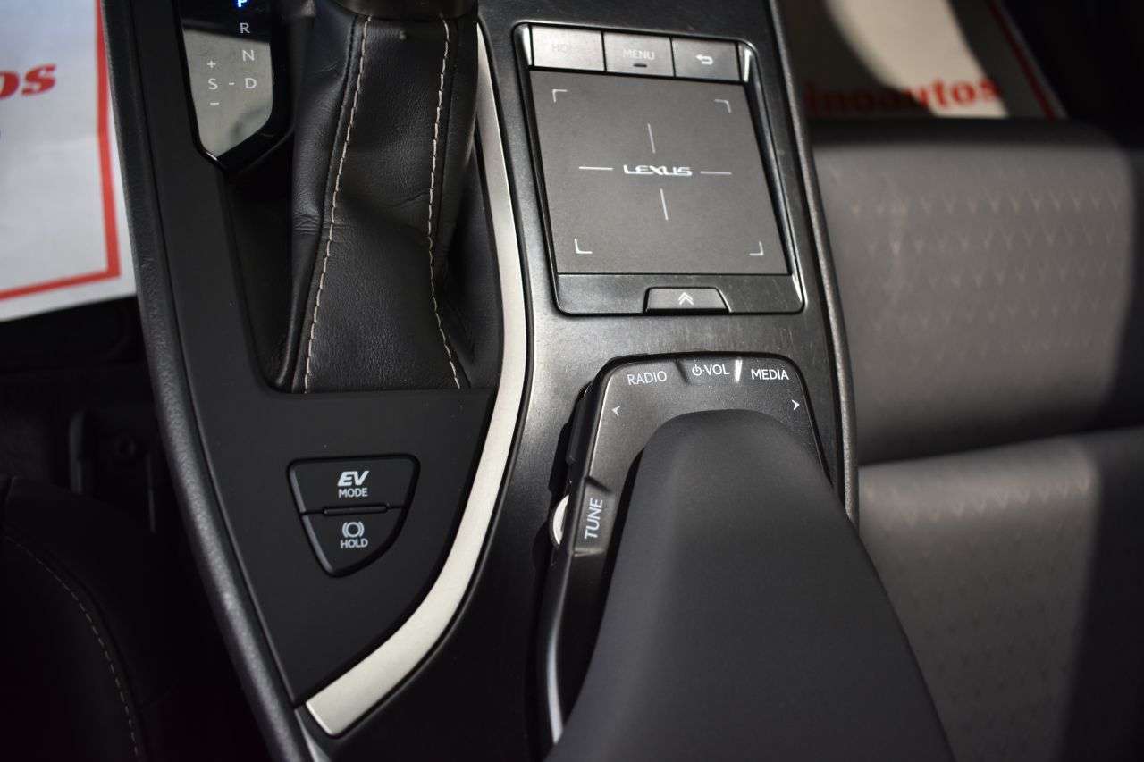 LEXUS UX en Minoautos