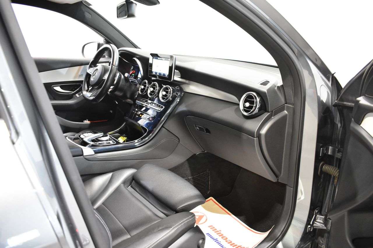 MERCEDES-BENZ GLC COUP� en Minoautos