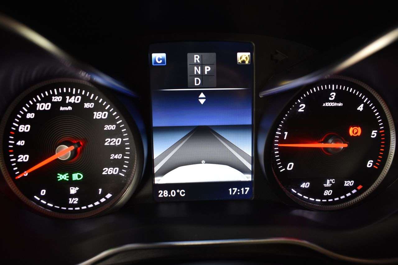 MERCEDES-BENZ GLC COUP� en Minoautos