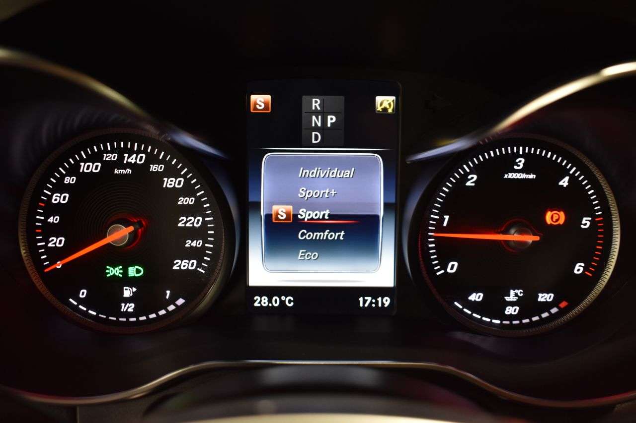 MERCEDES-BENZ GLC COUP� en Minoautos