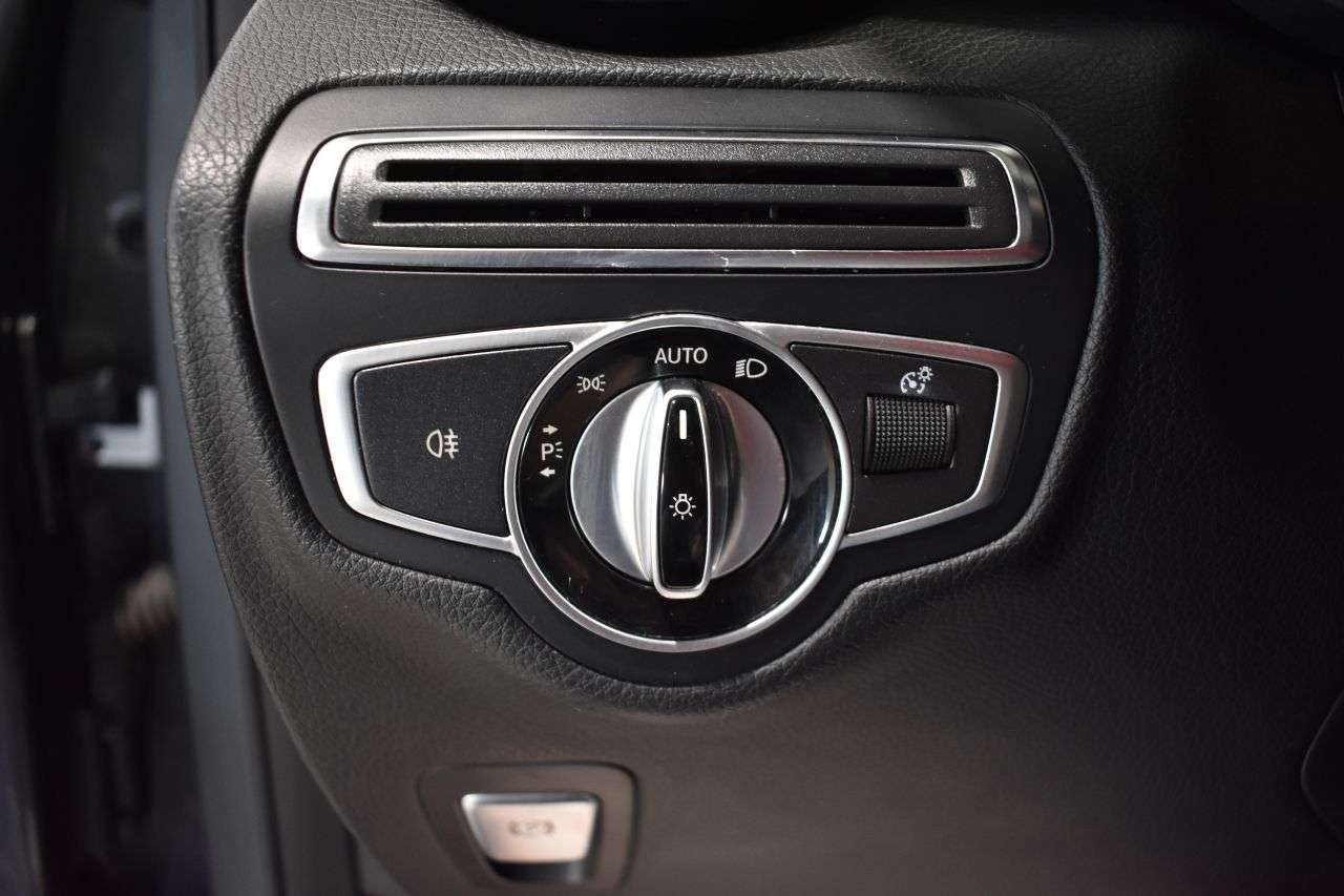 MERCEDES-BENZ GLC COUP� en Minoautos