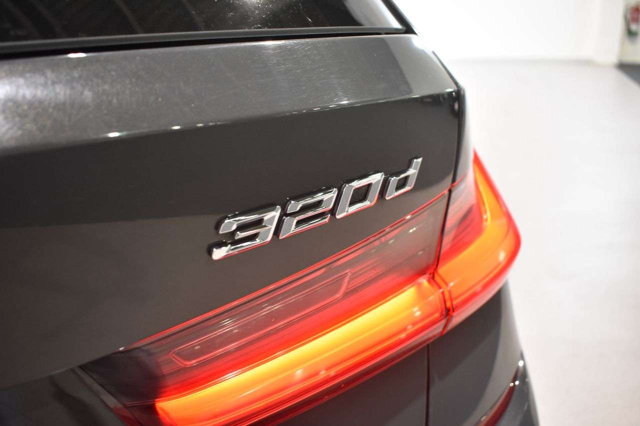 BMW SERIE 3 TOURING en Minoautos