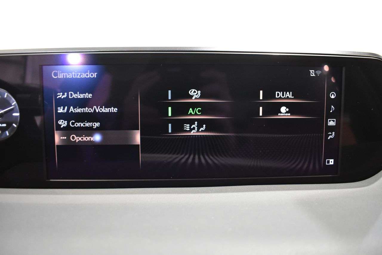 LEXUS UX en Minoautos