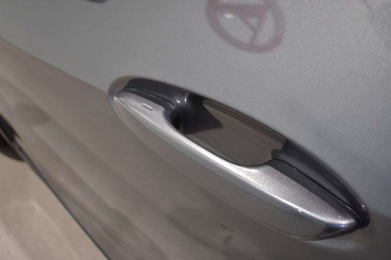 LEXUS UX en Minoautos