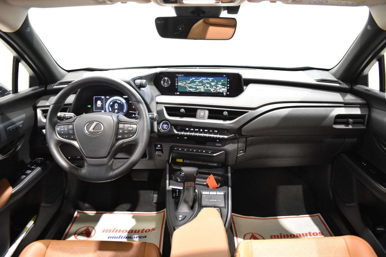 LEXUS UX en Minoautos