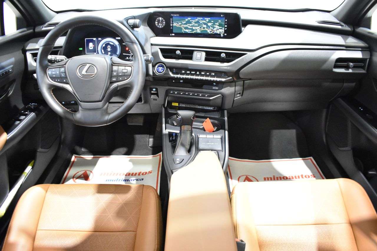 LEXUS UX en Minoautos