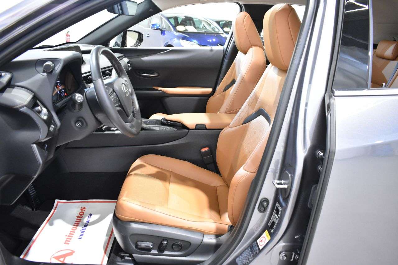 LEXUS UX en Minoautos