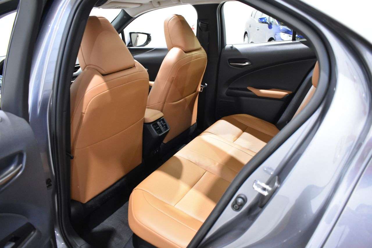 LEXUS UX en Minoautos