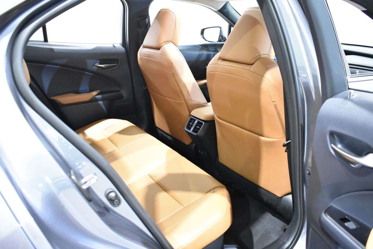 LEXUS UX en Minoautos