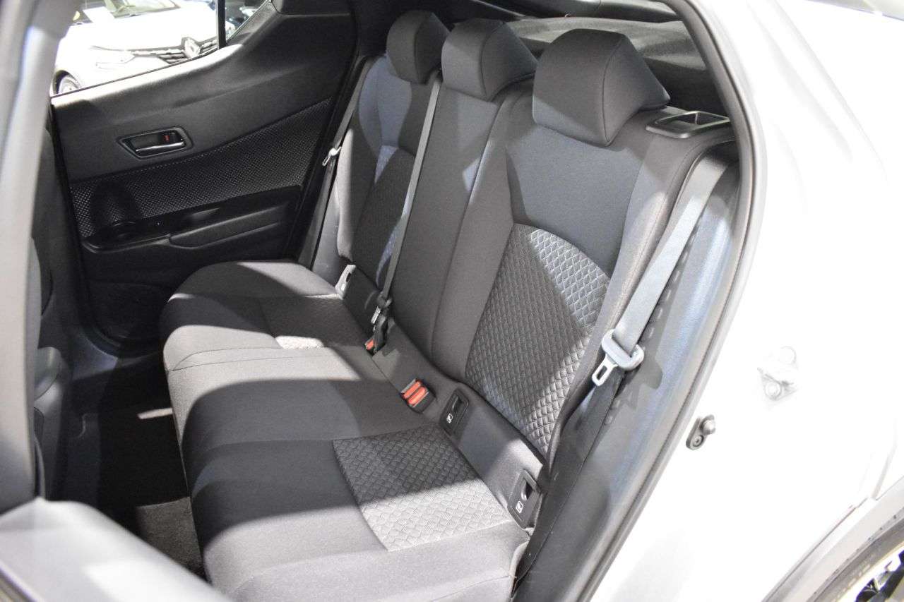 TOYOTA C-HR en Minoautos